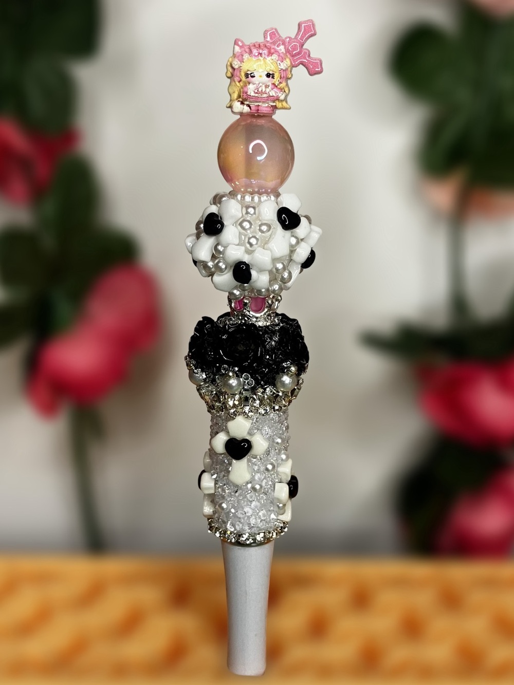 Kawaii Kitty Cross Black, White, & Pink Handmade Beaded Pen